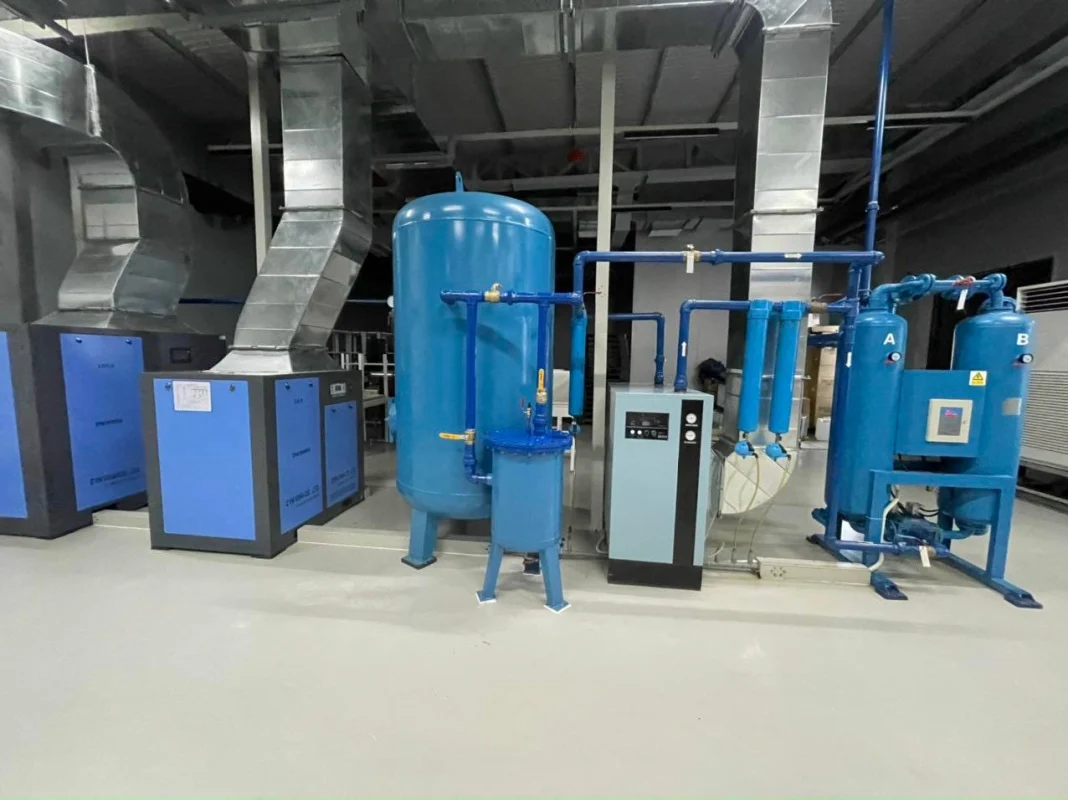 Cách chọn mua máy sấy khí nén phù hợp 8 Máy sấy khí nén hấp thụ lắp đặt trong hệ thống